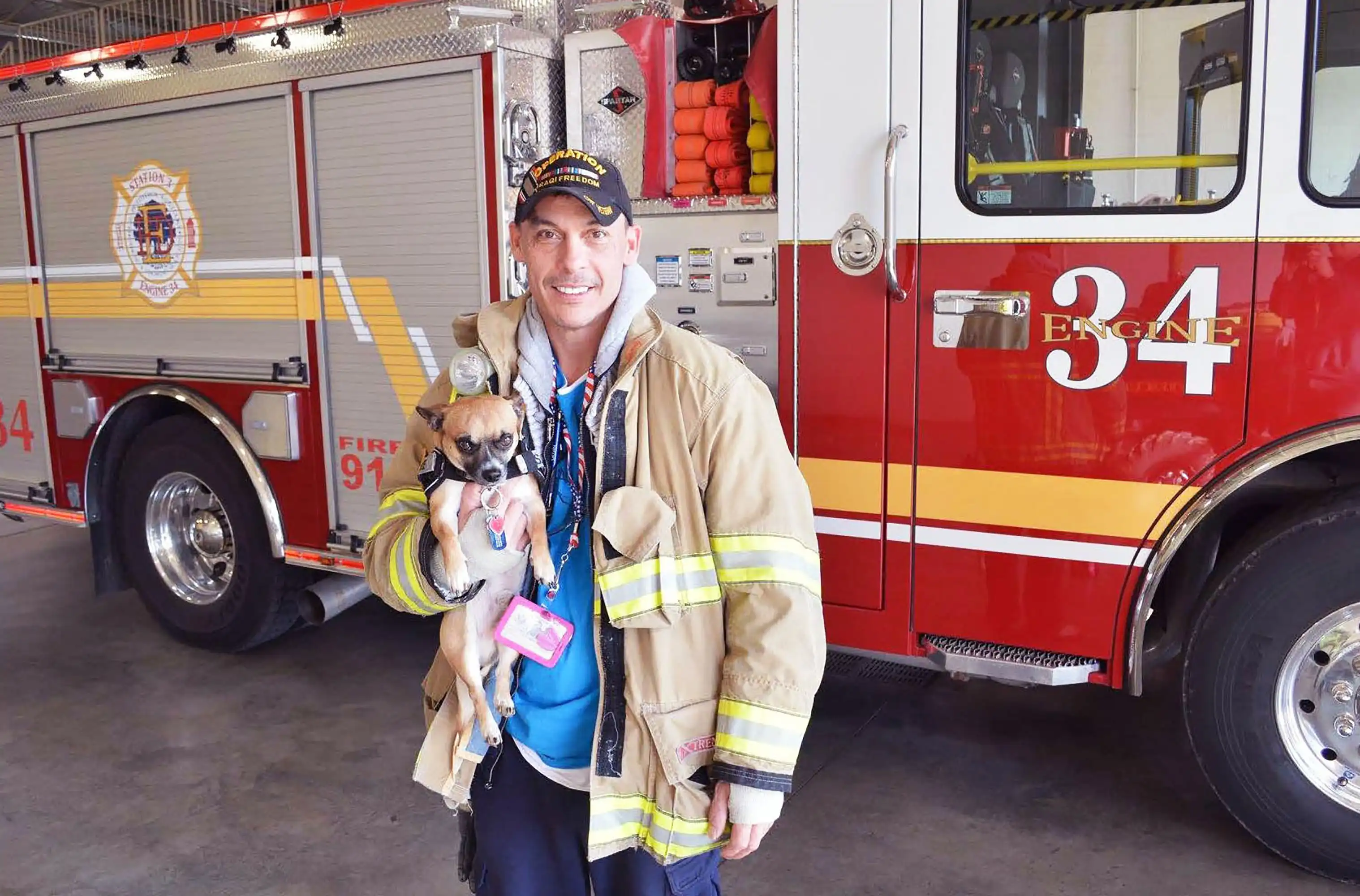 Coming together with the Kentucky Fire & rescue, Veteran David Haave meets with local families reading books, along with fire prevention.